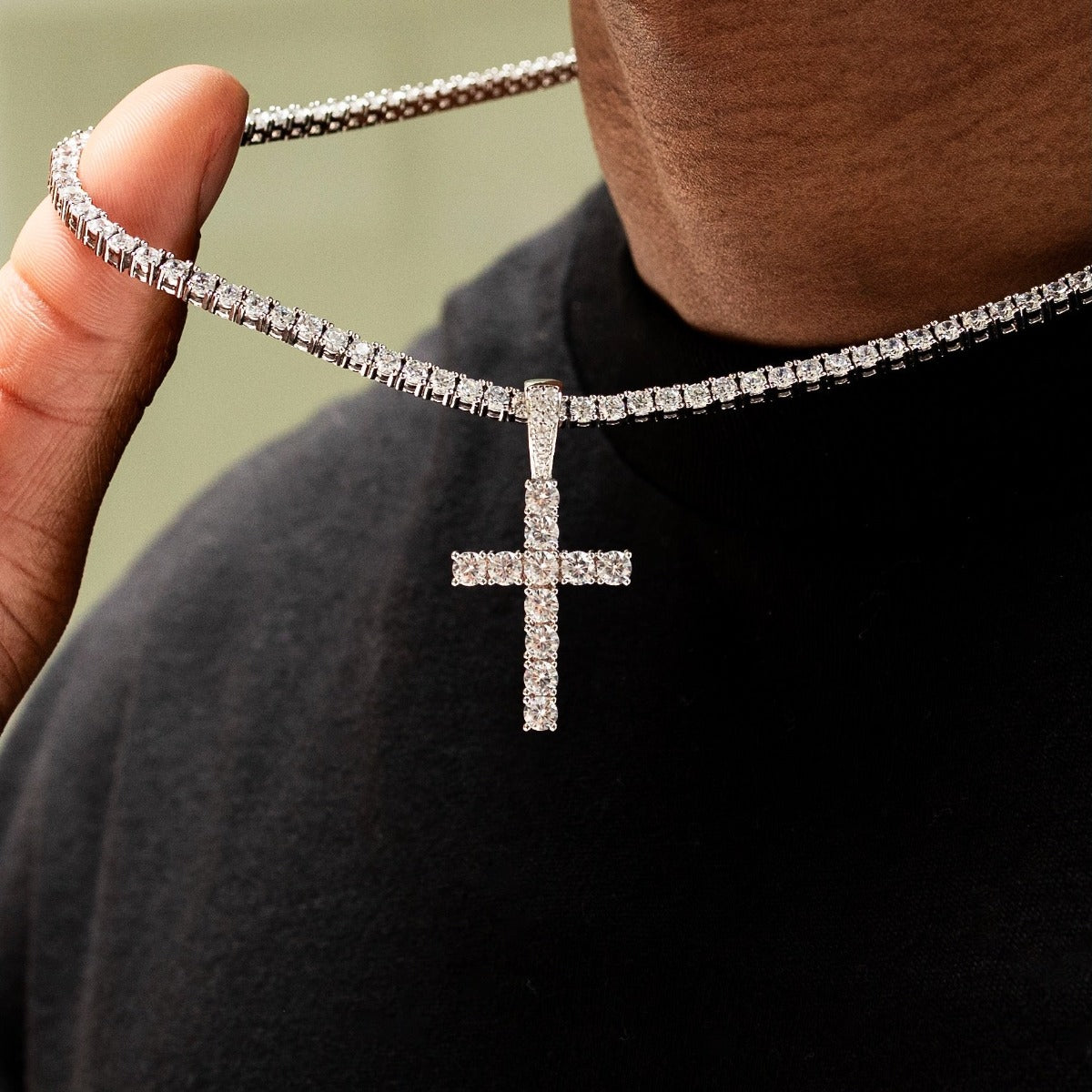 Pendentif Croix Diamantée en Or Blanc 8Shine