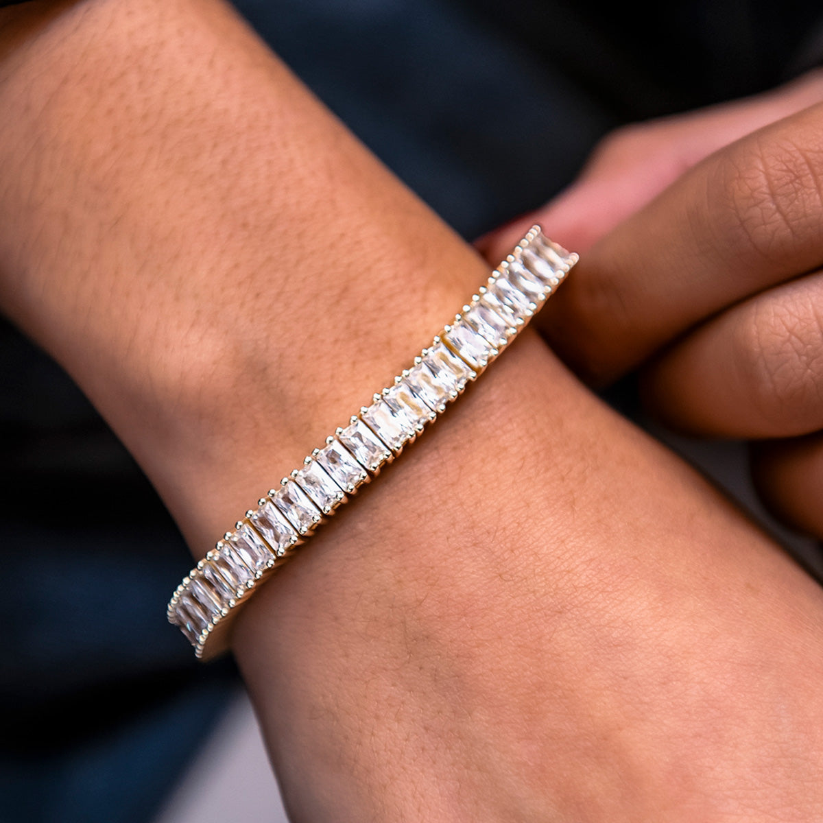 Bracelet 8Shine — Tennis Baguette à Diamants en Or Blanc 6mm