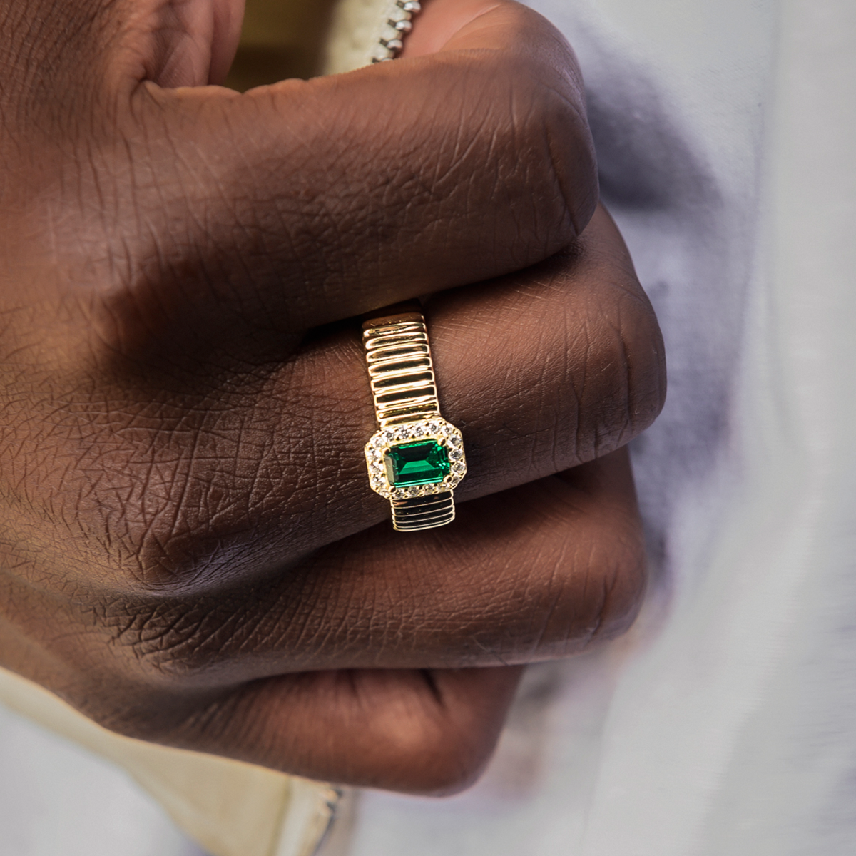 Bague 8Shine – Emerald Textured en Or Jaune Vermeil