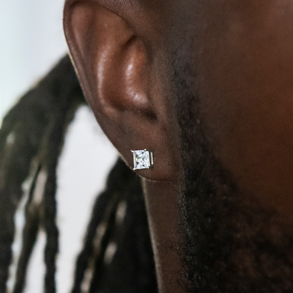 Boucles d’Oreilles 8Shine – Square Cut 5mm en Or Blanc