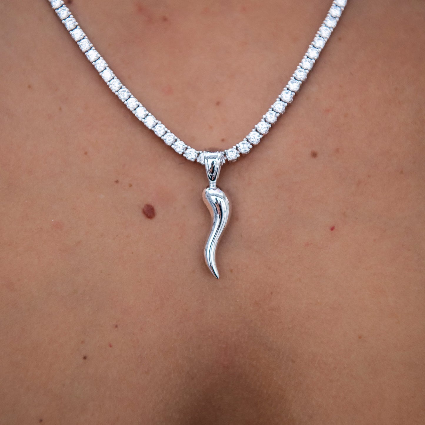 Pendentif 8Shine — Corne Italienne en Or Blanc