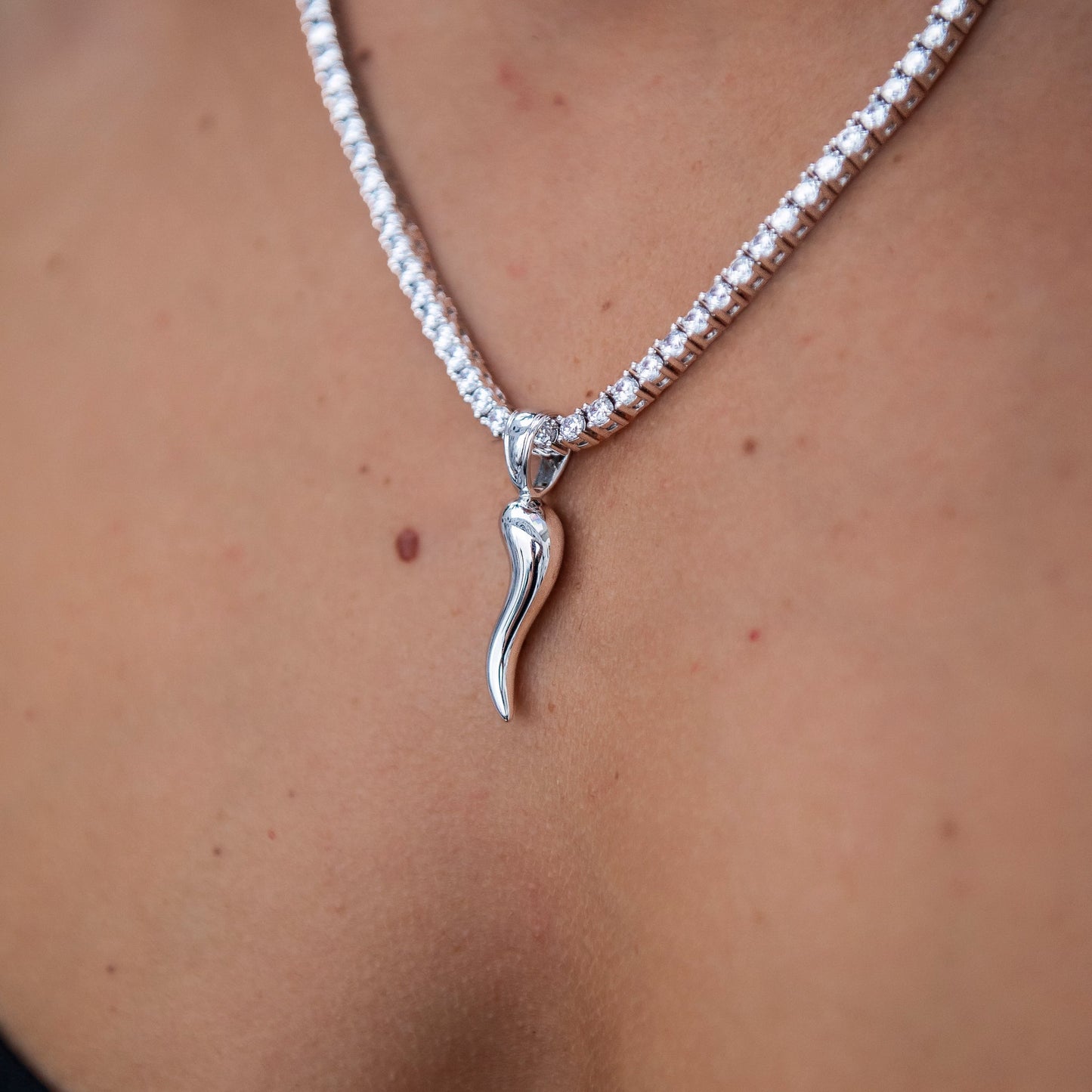 Pendentif 8Shine — Corne Italienne en Or Blanc