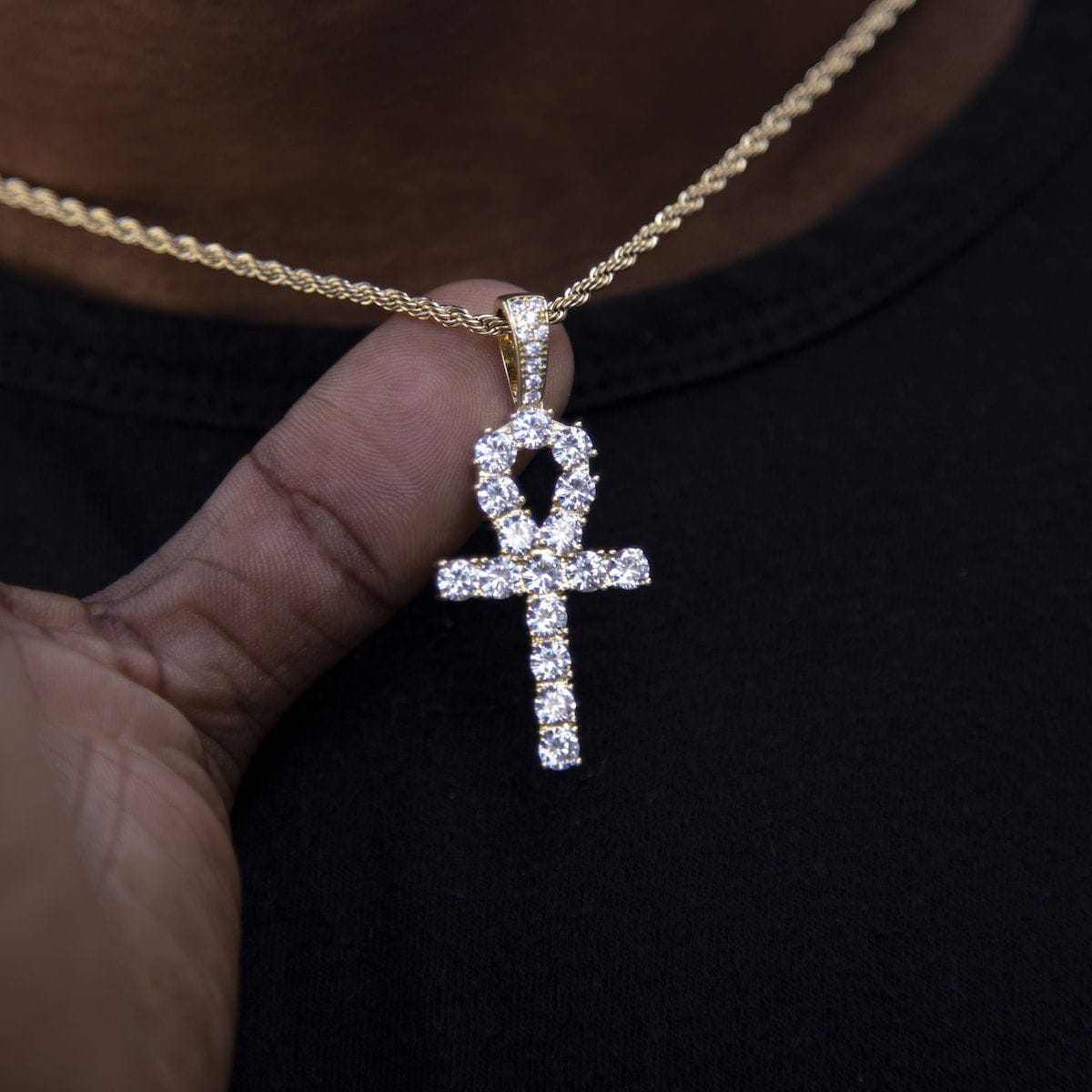 Pendentif Croix Ankh Givrée en Or Jaune 8Shine