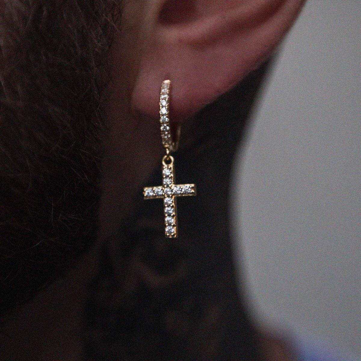 Boucles d’Oreilles 8Shine – Diamond Cross Hoop en Or Jaune