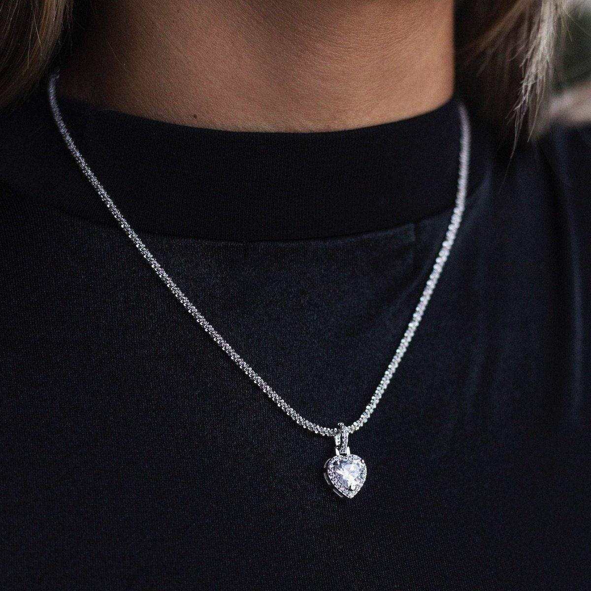 Pendentif 8Shine — Cœur Micro Iced à Diamants en Or Blanc