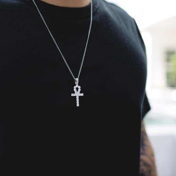 Pendentif Croix Ankh Givrée en Or Blanc 8Shine