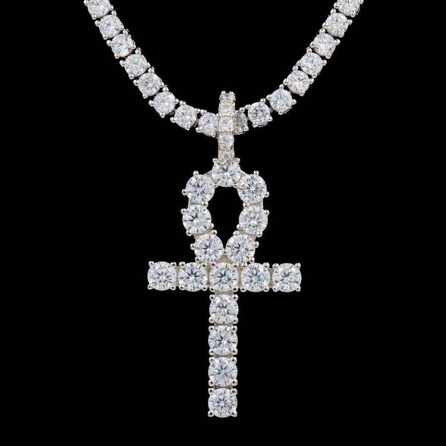 Pendentif Croix Ankh Givrée en Or Blanc 8Shine