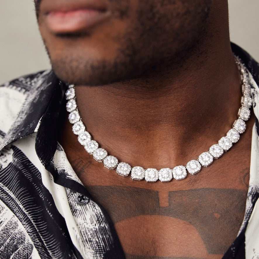 Collier Tennis Clustered 8Shine en Or Blanc – 12 mm