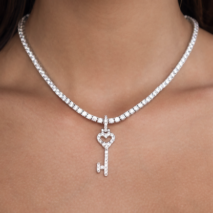 Pendentif 8Shine — Clé Cœur à Diamants en Or Blanc