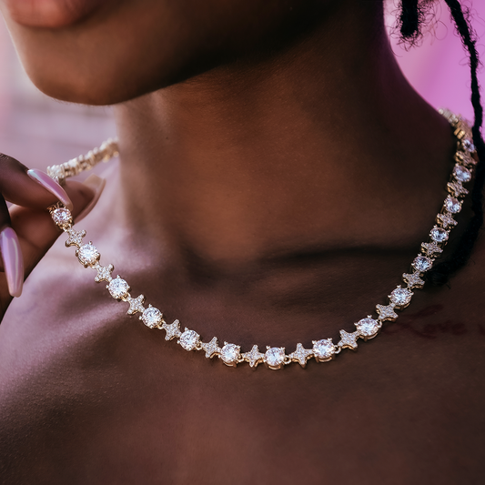 Collier 8Shine — Chaîne Tennis Étoilée à Pierres Rondes en Or Jaune