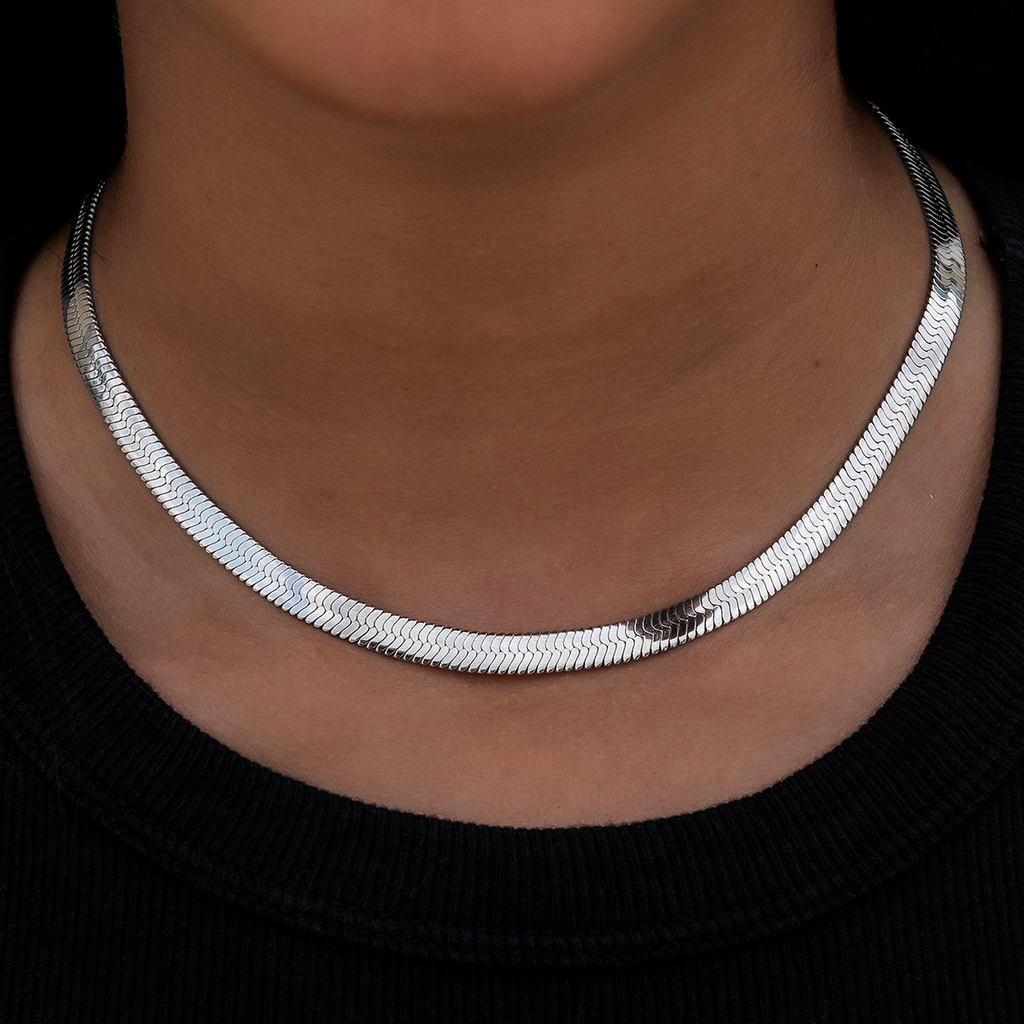 Collier 8Shine — Chaîne Herringbone en Or Blanc 6mm