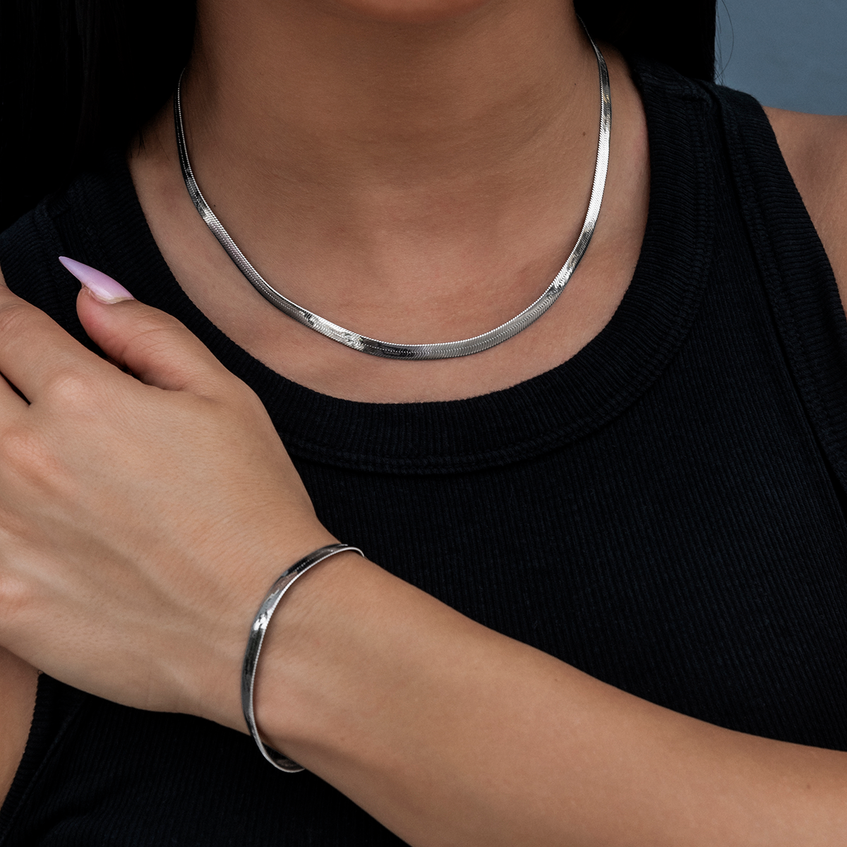 Collier 8Shine — Chaîne Herringbone en Or Blanc 4mm