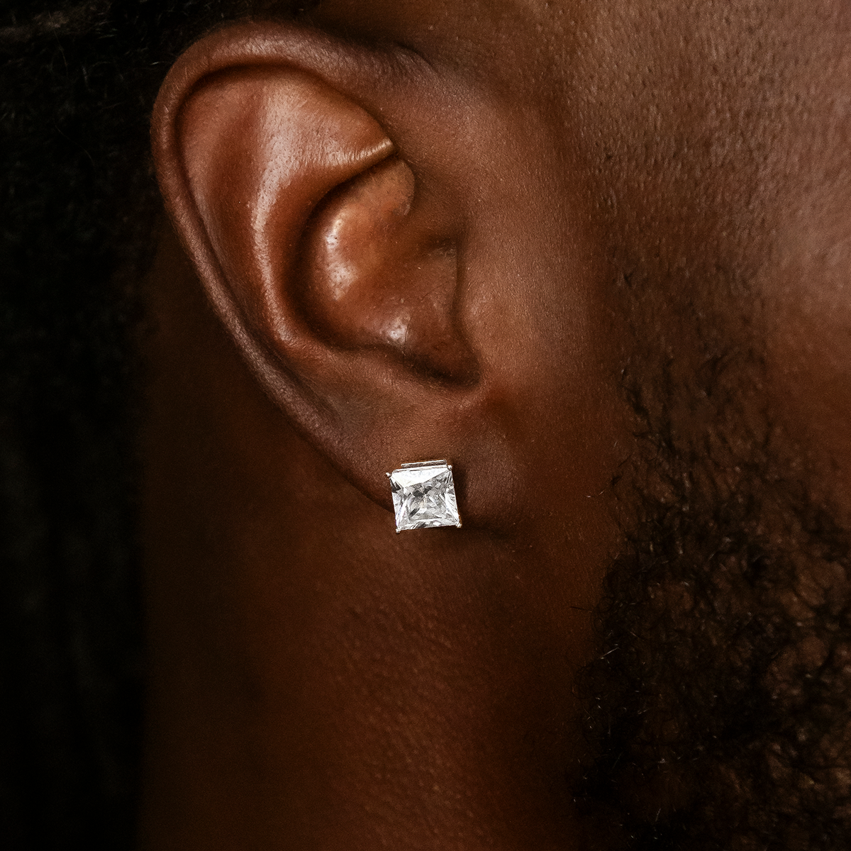 Boucles d’Oreilles 8Shine – Square Cut 7mm en Or Blanc