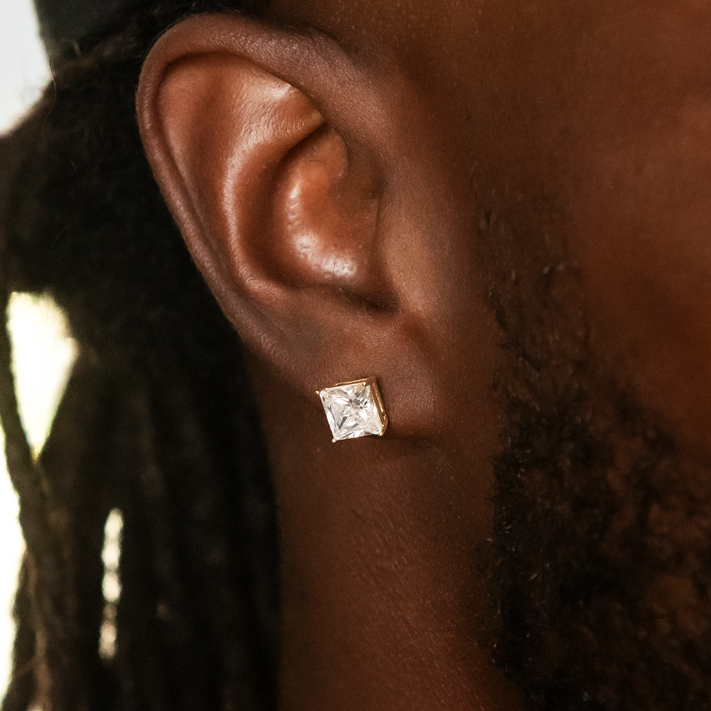 Boucles d’Oreilles 8Shine – Square Cut 7mm en Or Jaune