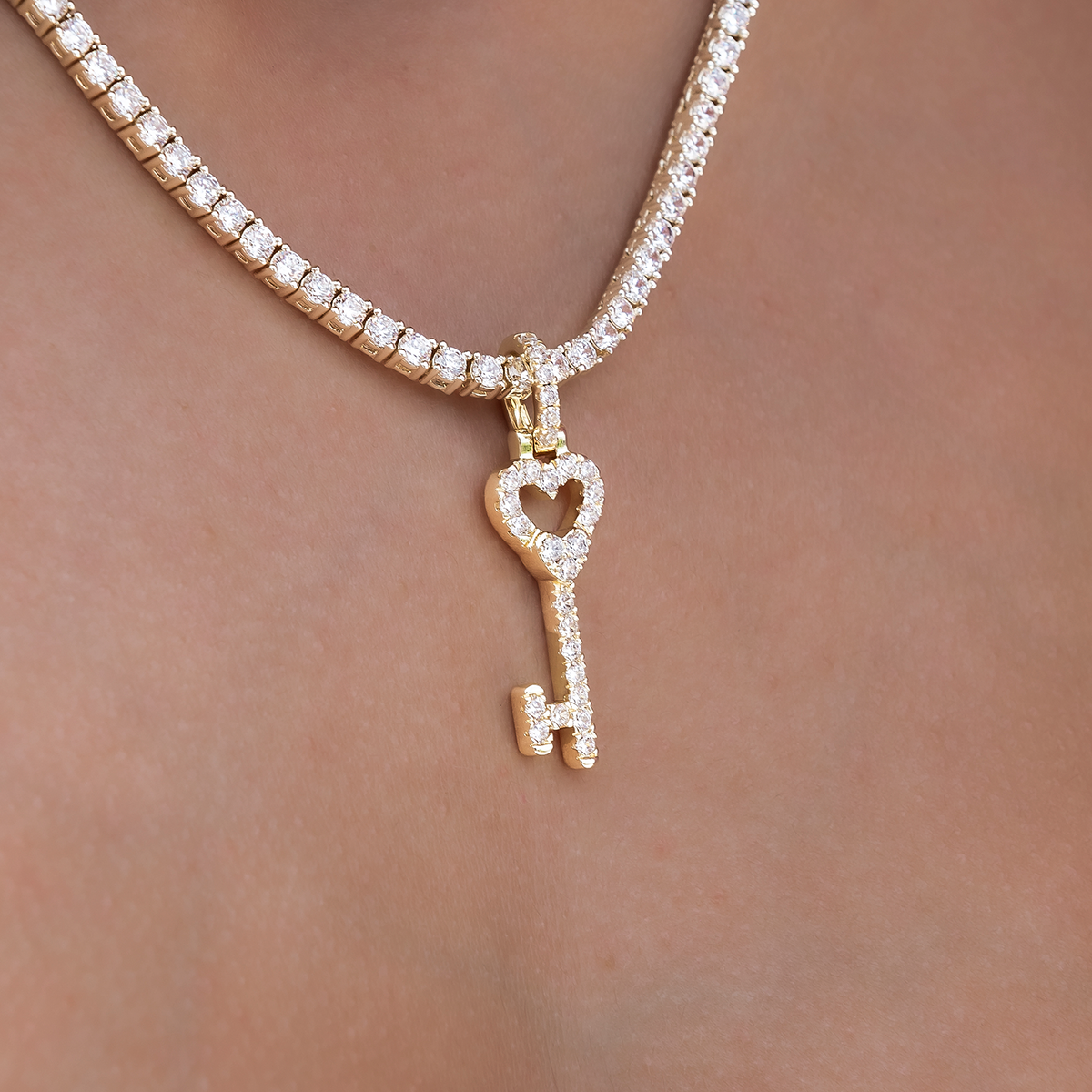Pendentif 8Shine — Clé Cœur à Diamants en Or Jaune