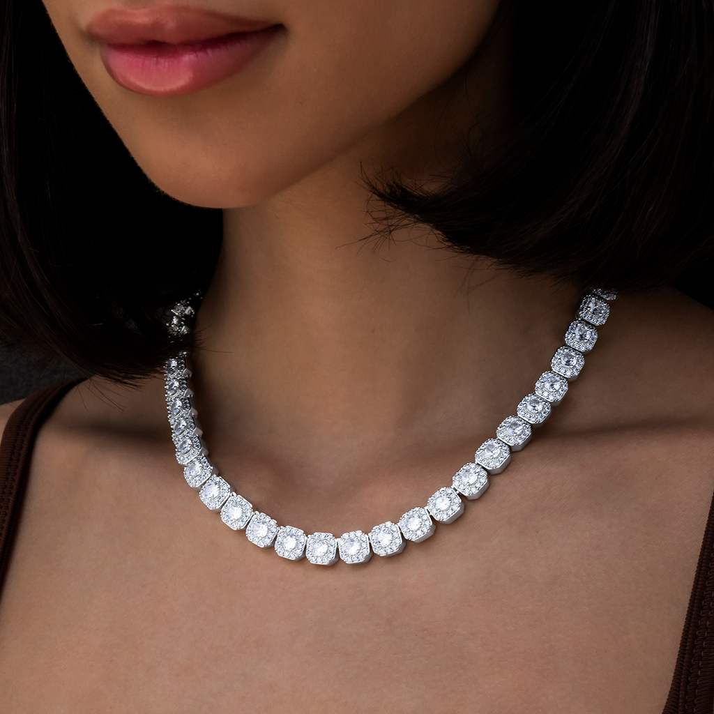 Collier 8Shine — Chaîne Cluster Tennis en Or Blanc 8.5mm