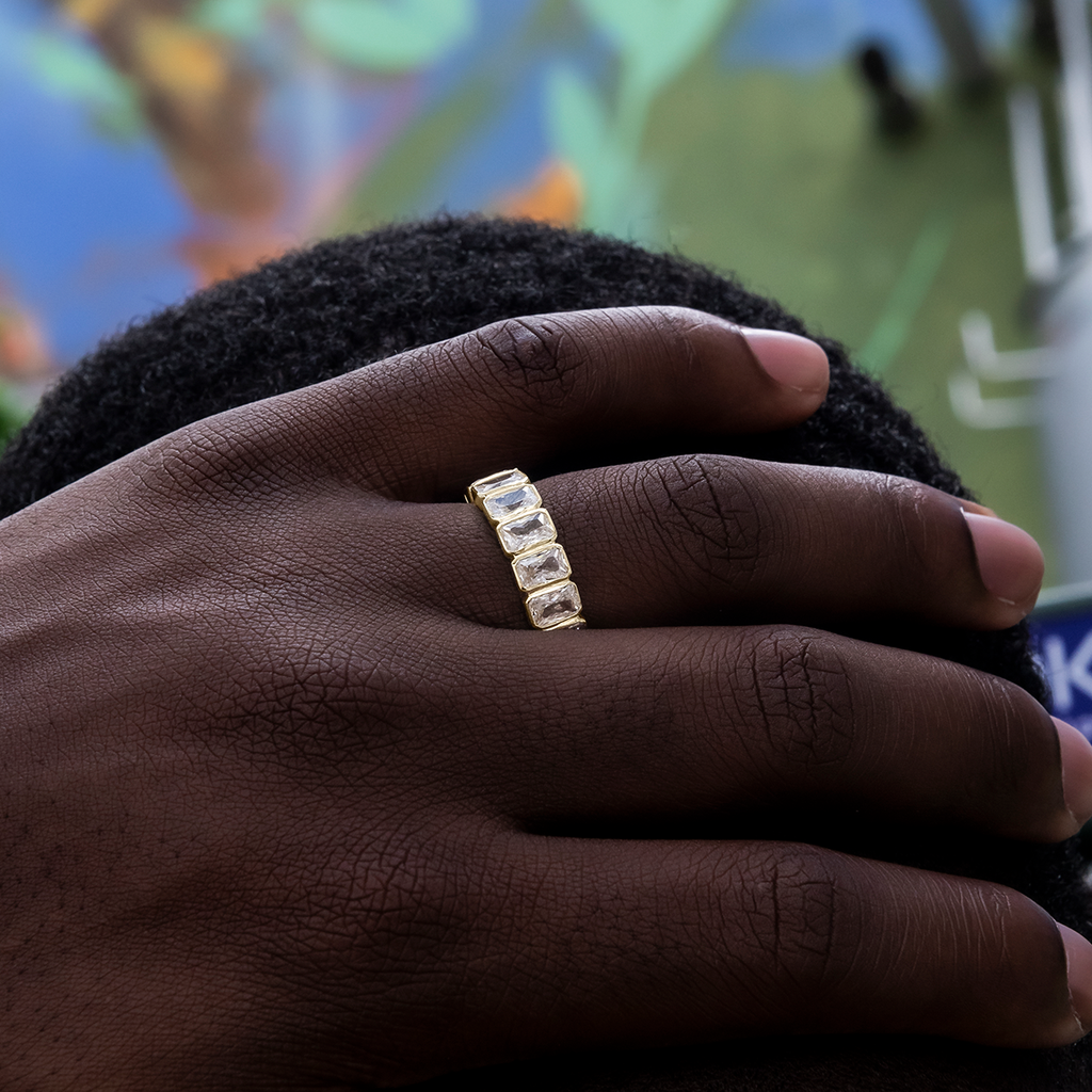 Bague 8Shine – Baguette Bezel en Or Jaune Vermeil