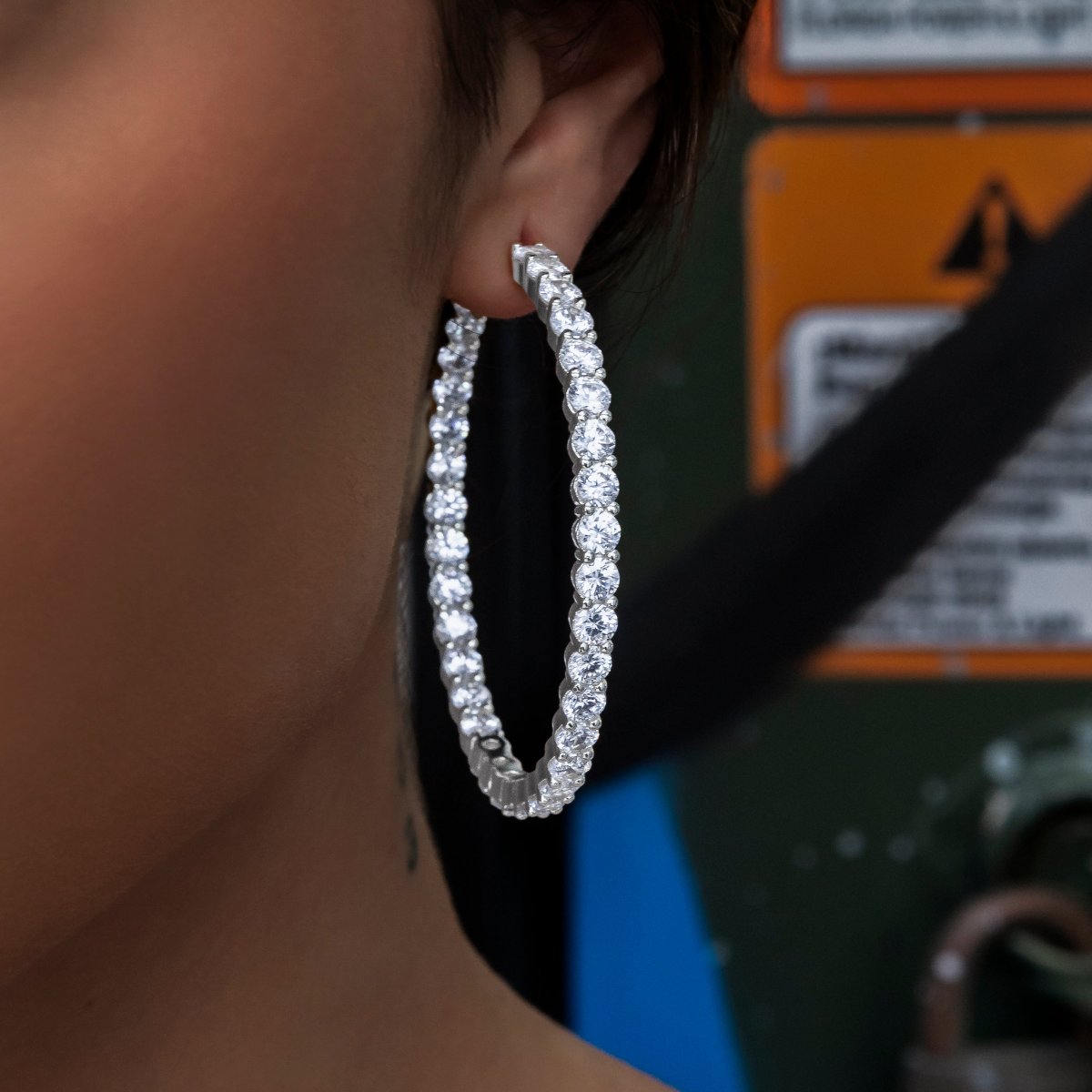 Boucles d’oreilles 8Shine — Eternity Hoop en Or Blanc 4mm