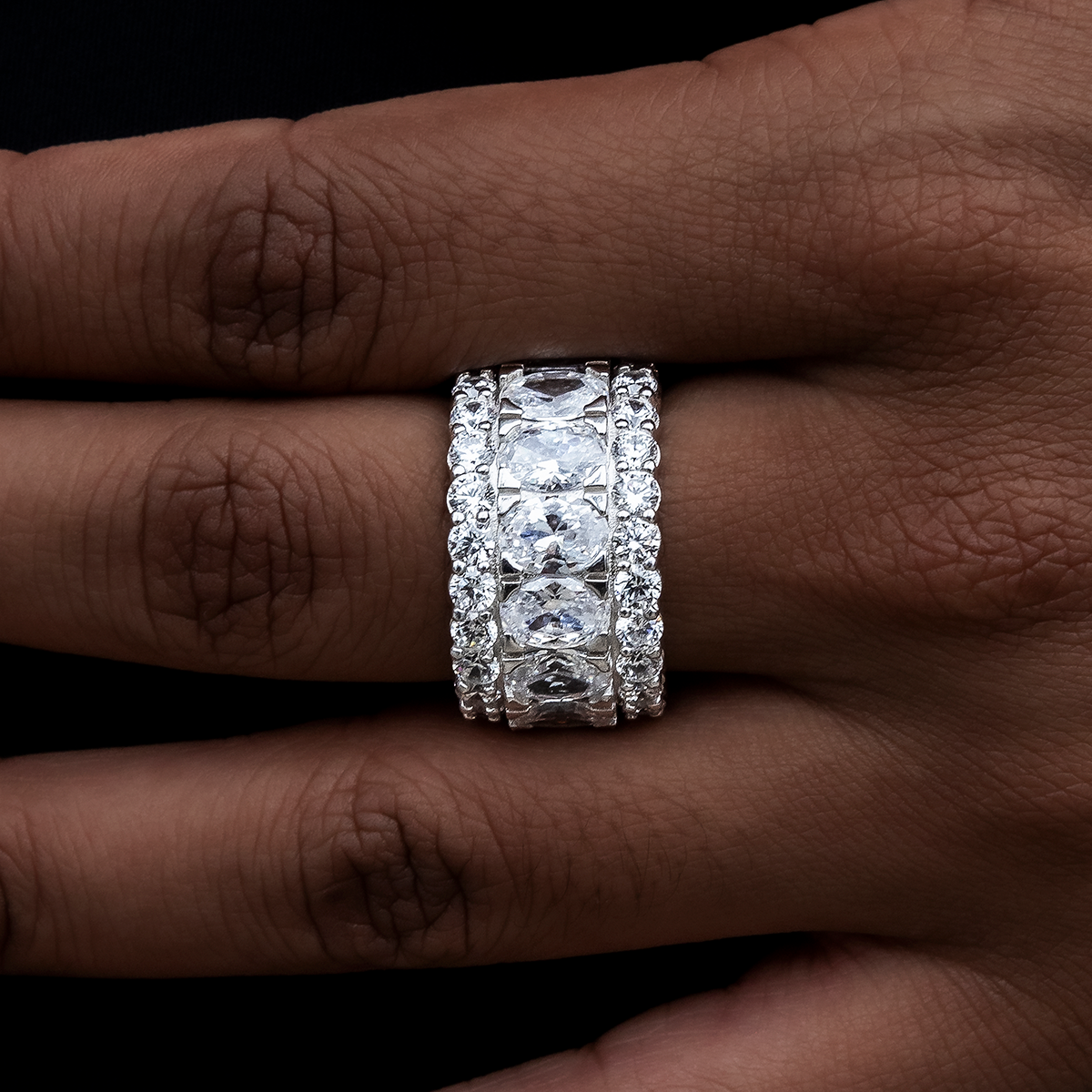 Bague 8Shine — Multi-Layer Crystal Diamond Band en Or Blanc Vermeil