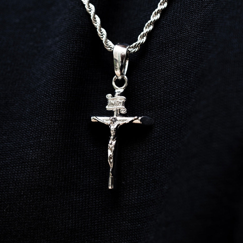 Pendentif Crucifix en Or Blanc 8Shine