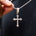 Pendentif Croix Celtique Givrée en Or Blanc 8Shine
