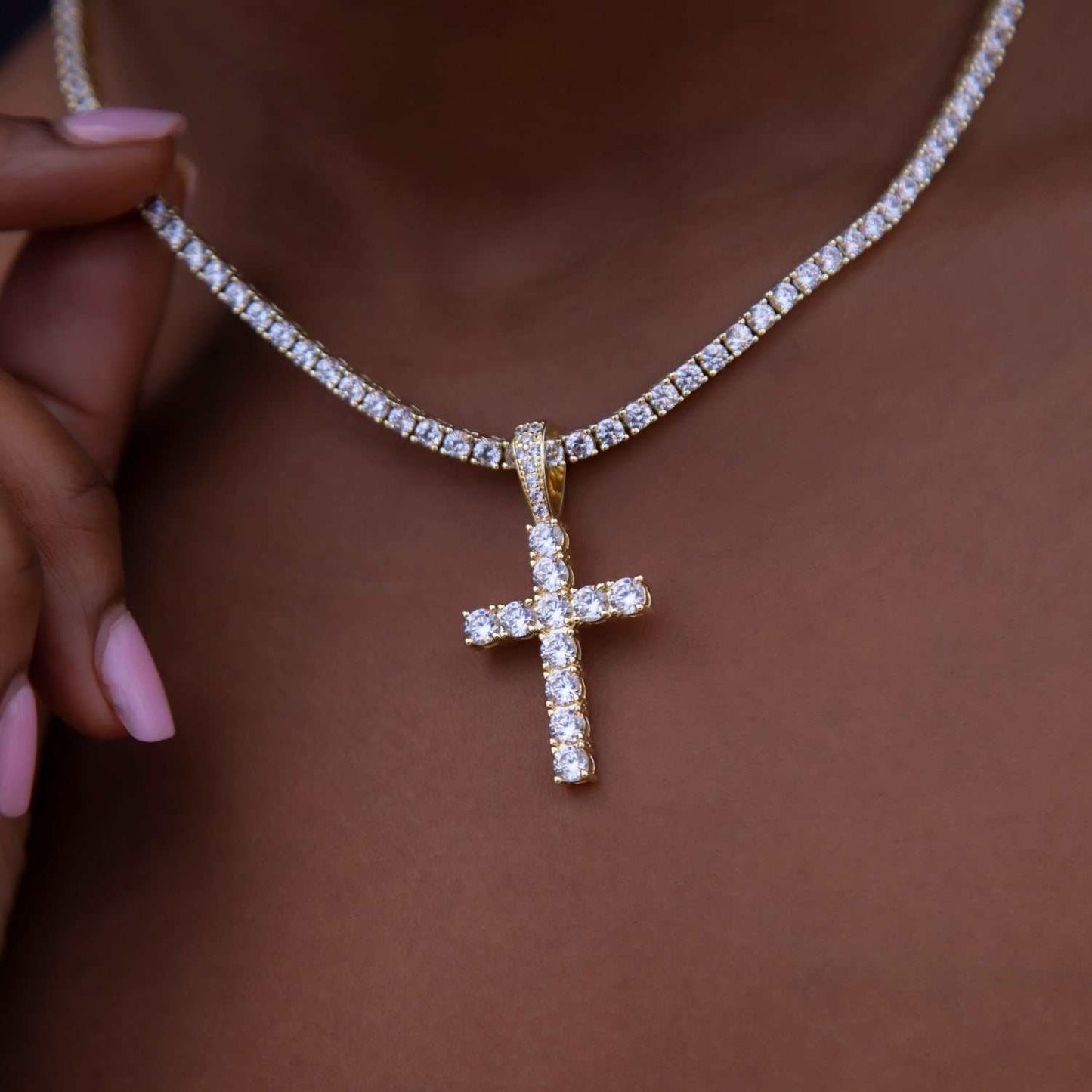 Pendentif 8Shine — Croix à Diamants en Or Jaune