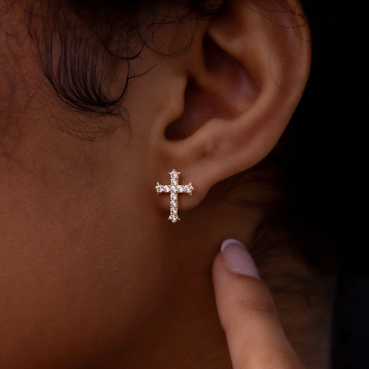 Boucles d’oreilles 8Shine — Micro Cross Stud