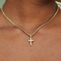 Pendentif 8Shine — Croix Micro à Diamants en Or Jaune