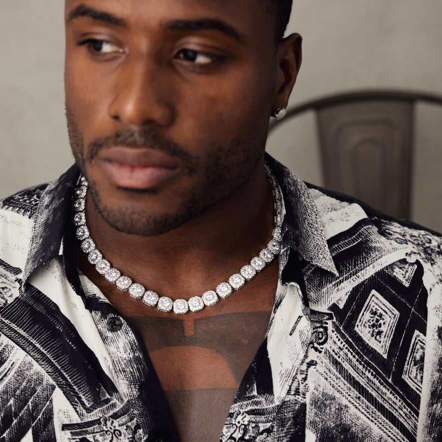 Collier Tennis Clustered 8Shine en Or Blanc – 12 mm