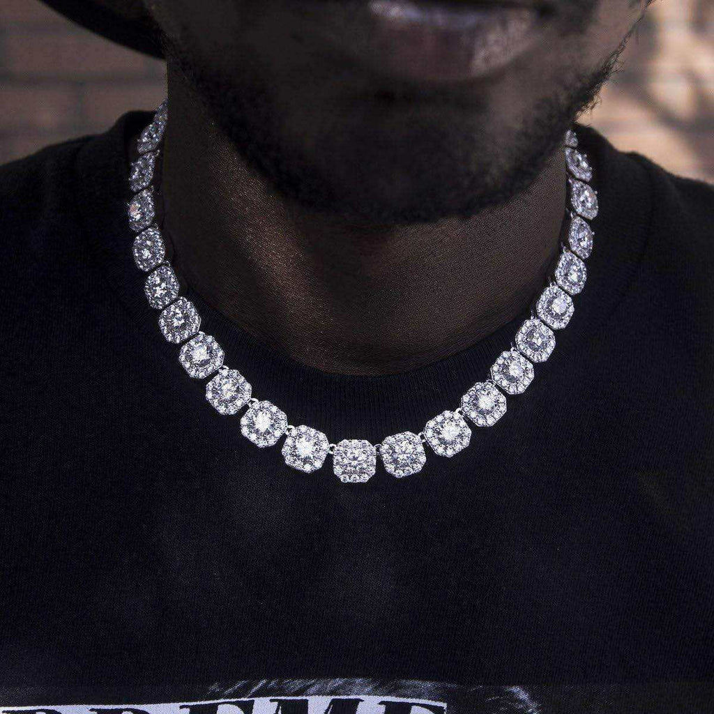 Collier Tennis Clustered 8Shine en Or Blanc – 12 mm