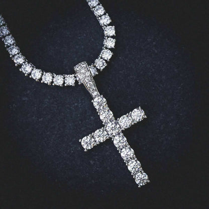Pendentif 8Shine — Croix à Diamants en Or Blanc