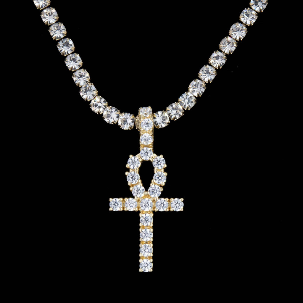 Pendentif 8Shine — Croix Ankh Micro Iced en Or Jaune